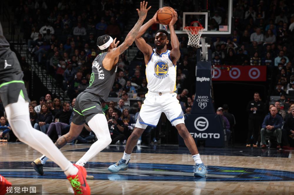 光彩夺目的 光彩夺目的